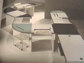 mobile ufficio3.JPG (38129 byte)