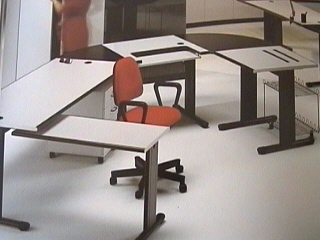 mobile ufficio5.JPG (42766 byte)
